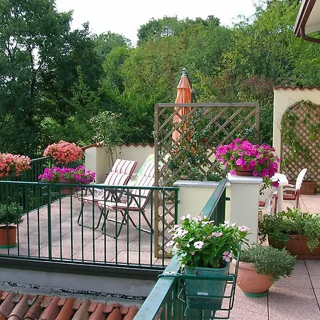 فندق مبيت وإفطار Il Suono Del Bosco 2*